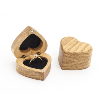 Drewniane pudełko na pierścionek zaręczynowy handmade, jasne - SERCE - Dąb