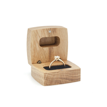 Drewniane pudełko na pierścionek zaręczynowy handmade - DĄB SKANDYNAWSKI